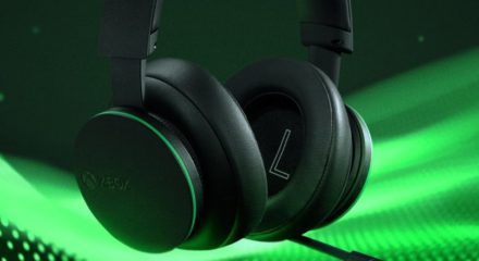Xbox Wireless Headset feels premium without breaking the bank